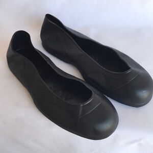 CrewGuard black slip and oil resistant shoe covers